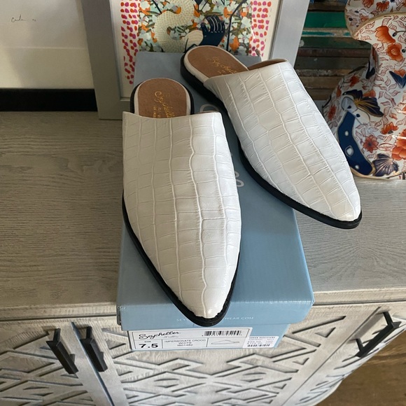 *NIB* Seychelles Impersonate Croco Mule in White - Picture 3 of 7